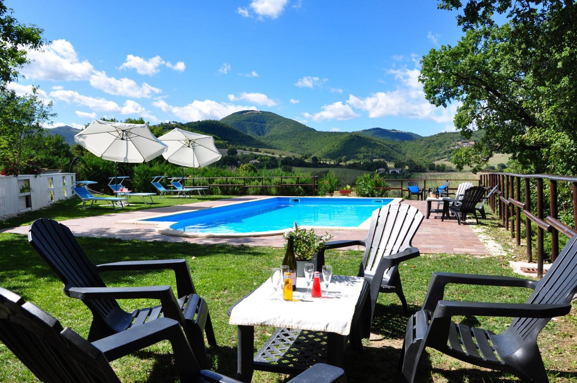 Agriturismo Gioie Di Campagna Fabriano Eksteriør billede