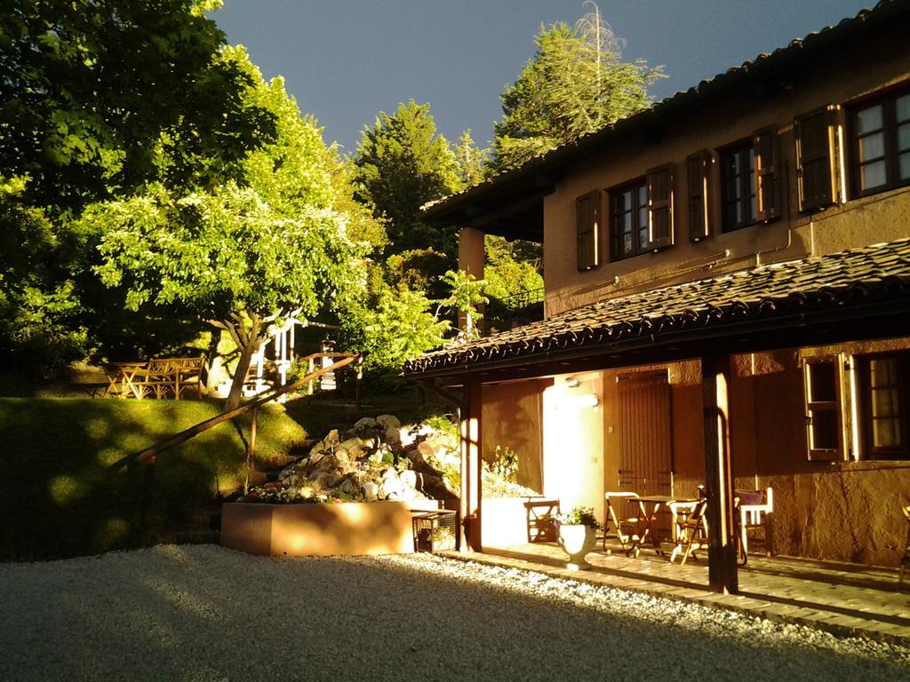 Agriturismo Gioie Di Campagna Fabriano Eksteriør billede