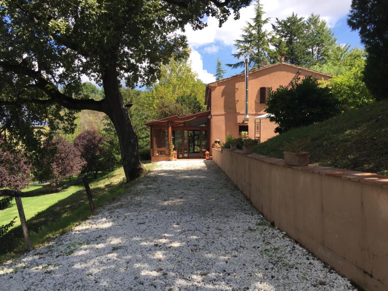 Agriturismo Gioie Di Campagna Fabriano Eksteriør billede