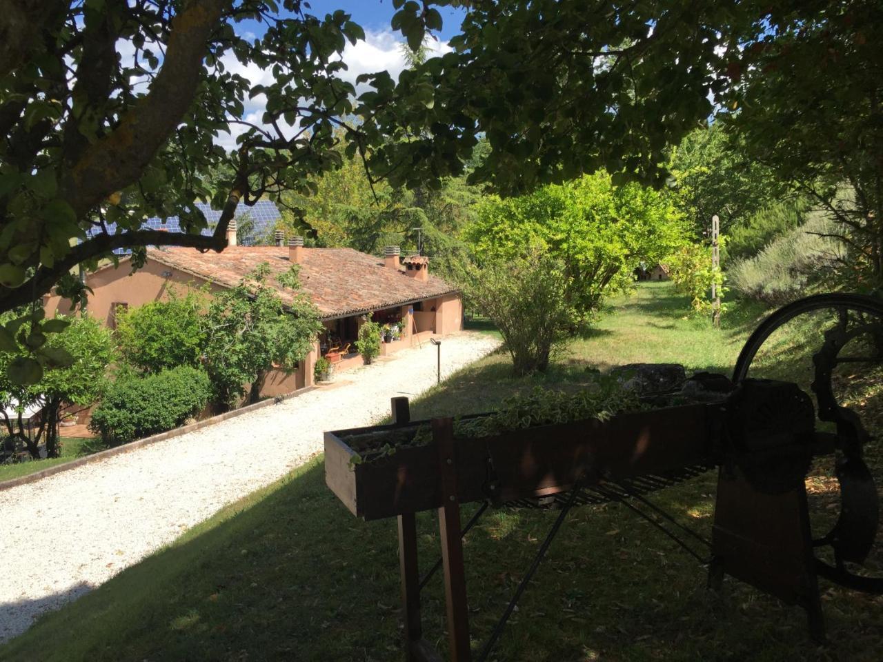 Agriturismo Gioie Di Campagna Fabriano Eksteriør billede