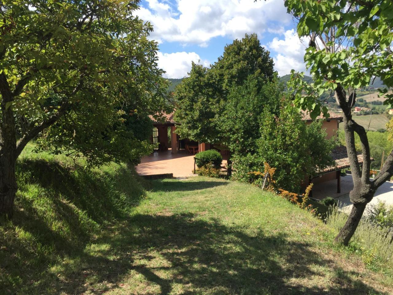 Agriturismo Gioie Di Campagna Fabriano Eksteriør billede