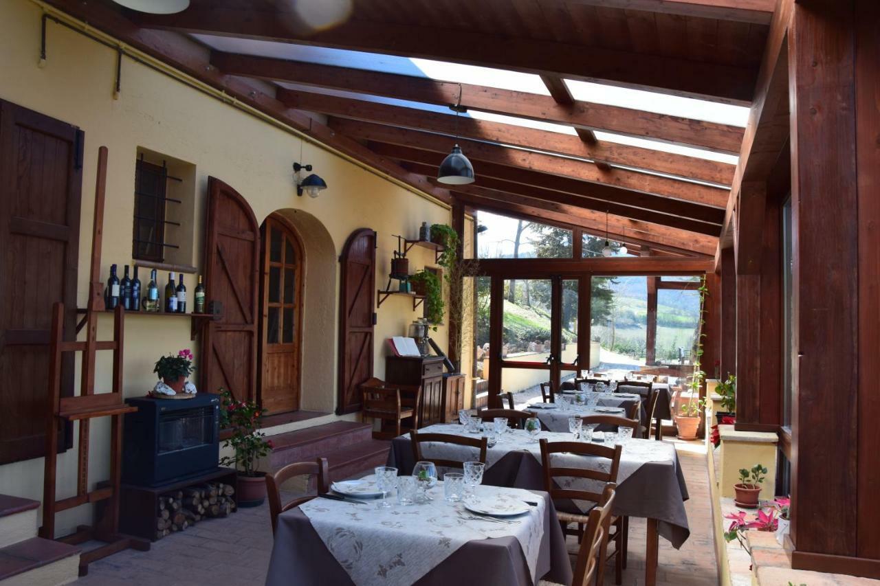 Agriturismo Gioie Di Campagna Fabriano Eksteriør billede